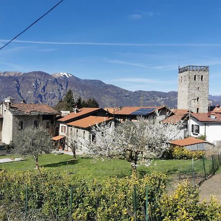 Alla Torre Del Barbarossa B&B Foresteria Mandello del Lario Exterior photo